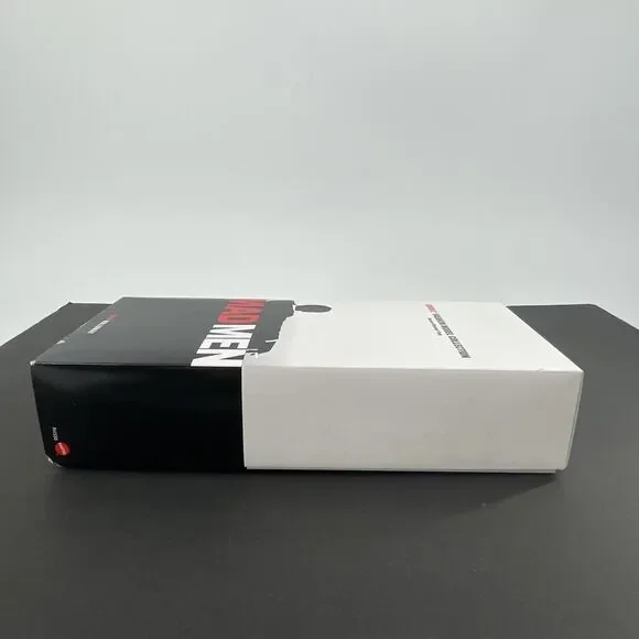 Barbie Mad Men Joan Holloway Silkstone Doll BFMC Gold Label 2010 Mattel NIB - Picture 13 of 15